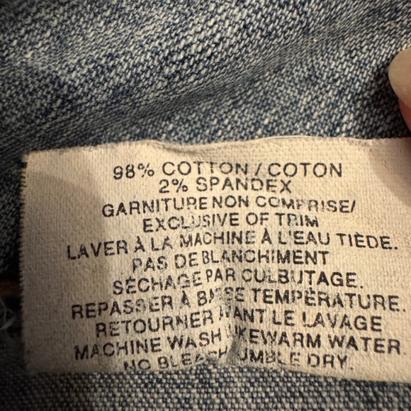 Vintage Y2K Tommy Hilfiger stone washed jean skirt. size small - Picture 7 of 8